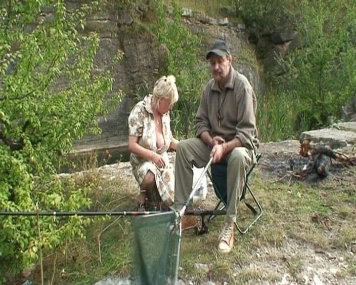 Mature Climax - 100% Mature Videos: Busty Granny and Teen Pleasing a Dick Outdoors