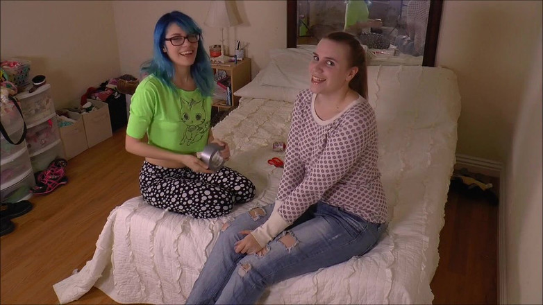 Selfgags classic: Transformându-l pe Alex într-o mumie