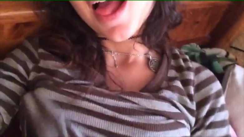 Adorable Teen: With drops of milk on the tits!! Mmm