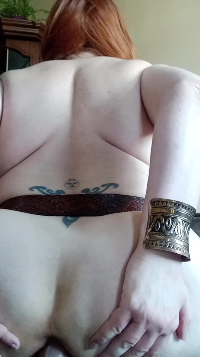 HappyPeach26Shake: My First Anal. Support Me so I Can Stretch My...