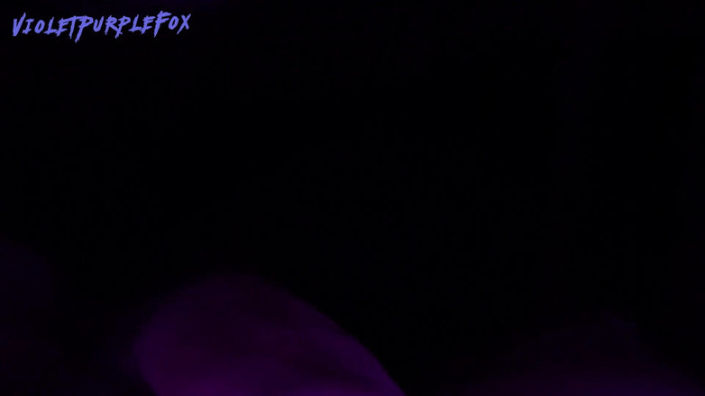 VioletPurpleFox: Adik tiriku ngentot kontolku habis-habisan sampai lubangnya menganga lebar