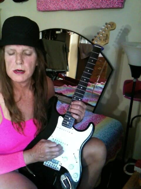 Lizzy Yum vintage and behind the scenes interviews: Lizzy yum vintage e dietro le quinte 32