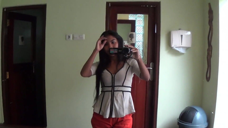 Asian Pussy Vision: One day with a young asian in a holiday appartement