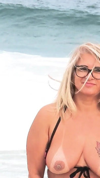 Avec Micro Bikini à Rio Beach