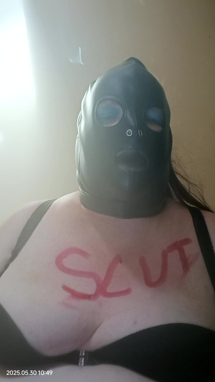 Stephanie-Nicole-TV: Awek montel TV merokok dan bermain dengan dildo