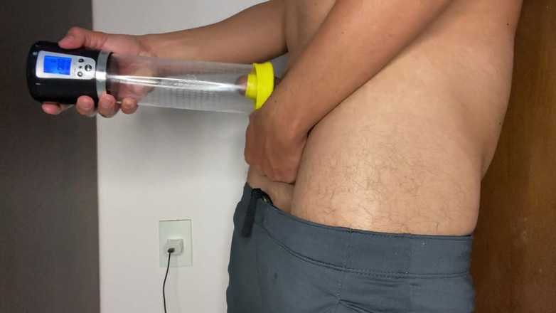 Greedy truck: Grande aspirazione di un piccolo cazzo che sogna di diventare...