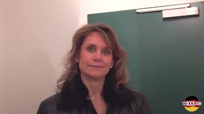 123XXX - 100% Amateurs: Skillful German Woman Showing How It's Done