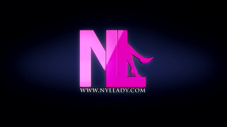 Nyllady: Sexy Uncensored Footplaying and Teasing