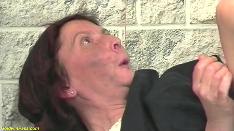 Goldwin pass: Hairy ugly 92 years old mature rough doggystyle fucked by her...