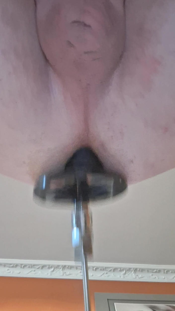 sadiacrossdresser: Fuck Machine