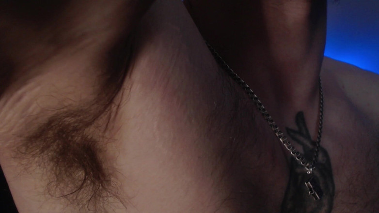 Hunky time: मास्टर आपको दब्बू गंदे सूअरों के रूप में उपयोग करता है