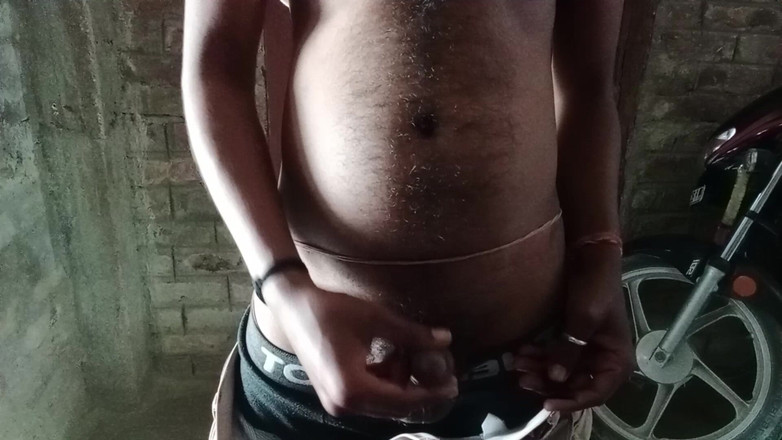 Tuloo_Ki_sali: Musterbatiyon - indiano garoto balança o pau