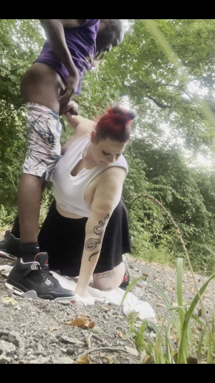 LeanBbc4u: Nyepong kontol di luar ruangan