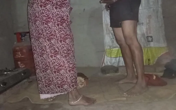 KMM: Marathi Bhabhi Lund Chusai Marathi Wife Lund Chusai