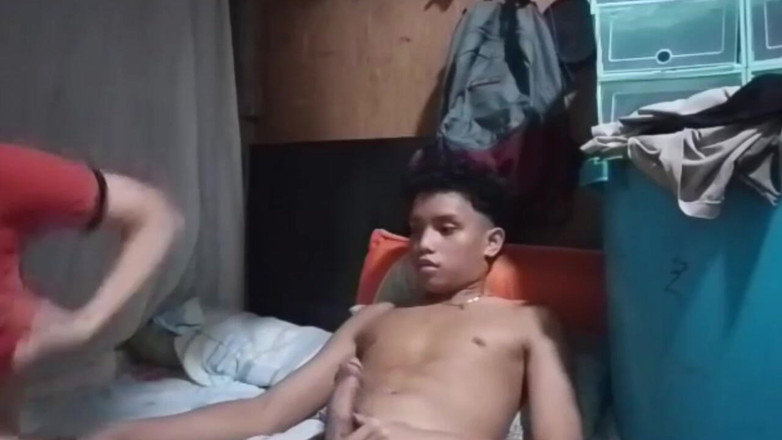 KingLeo: High School Football Player Asks Him to Be More Than...