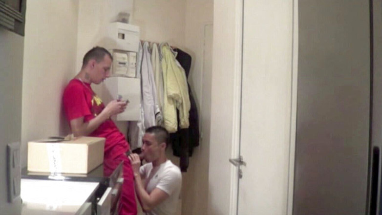 Sneaker Sex Kinky: Asiatischer twink hart gefickt in turnschuh-dominanz