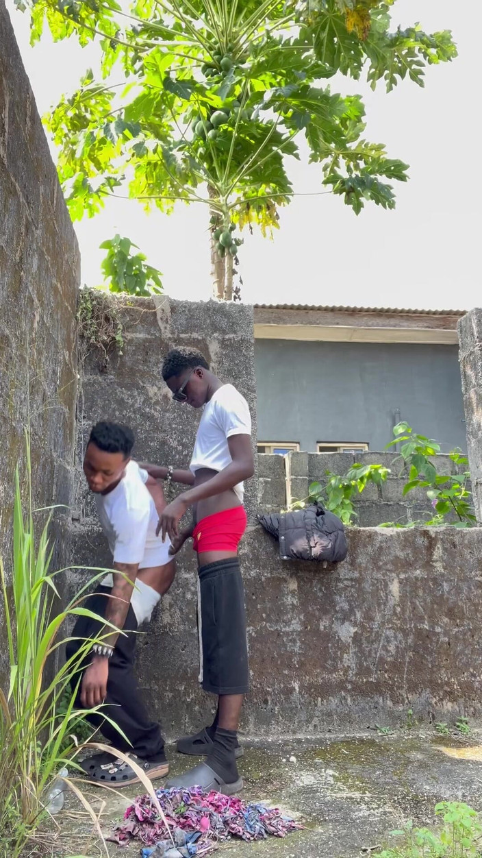 Sluttybeast&dickpolicy: Appuntamento fuori porta