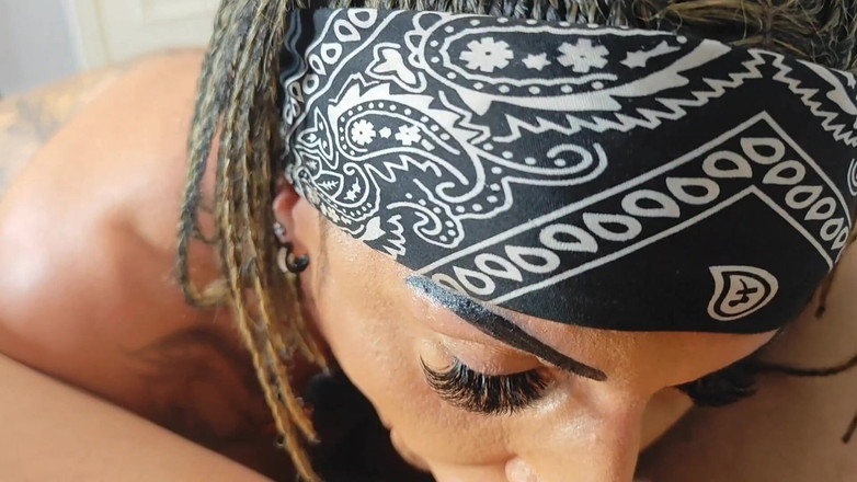 Danaxmuscles: Lubangku dientot habis-habisan sama kontol sampai lubangnya menganga lebar