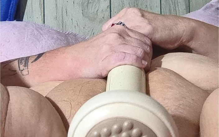 HerculesnVENUS: 彼女のパンプキンパッチを抱き、彼女のアソコから射精している