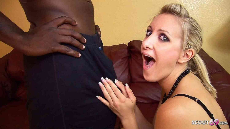 Full porn collection: Hluboké kouření a anální mezirasový sex pro pumu Angel Long