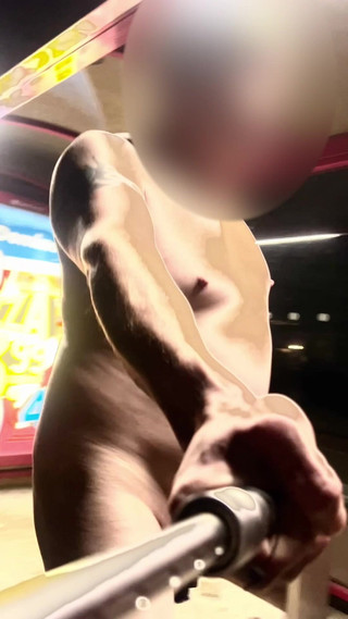 No limit cbt slave: Estación de autobuses a pie desnuda