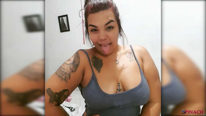 Spinach: Hot and Horny African Latina Masturbating