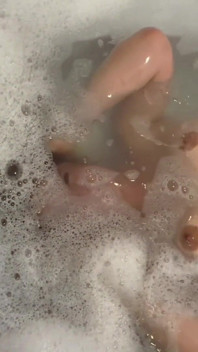 Houd mijn adem onder badschuim onder water