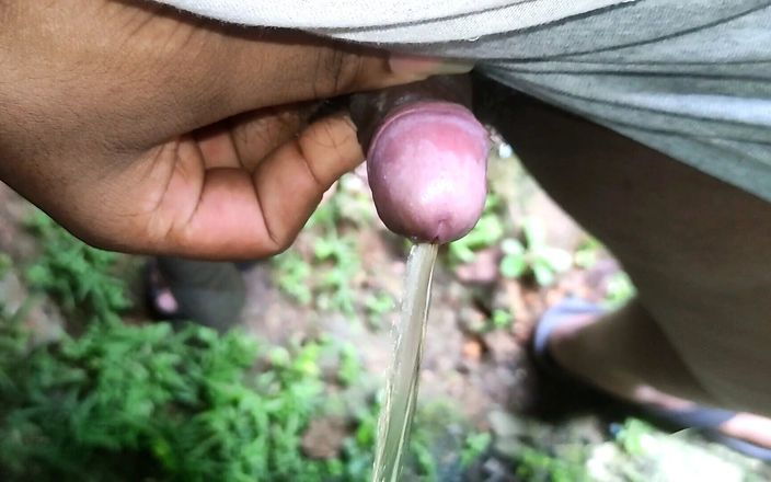New dick in town: Fat Black Guy&amp;#039;s Morning Piss outdoor - Black guy showing him...