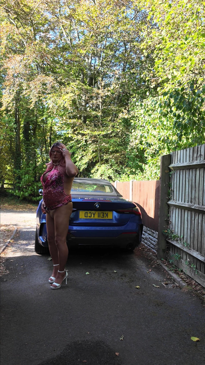 Kelly CD 2022: Sexy Crossdresser kellycd2022 in my summer dress and heels
