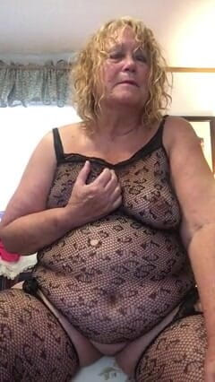 Big Ass 4 U: GILF Granny masturbates to dirty talk