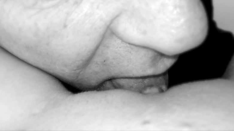 The adventures of Kylie Britain: Calda, arrapata e bagnata