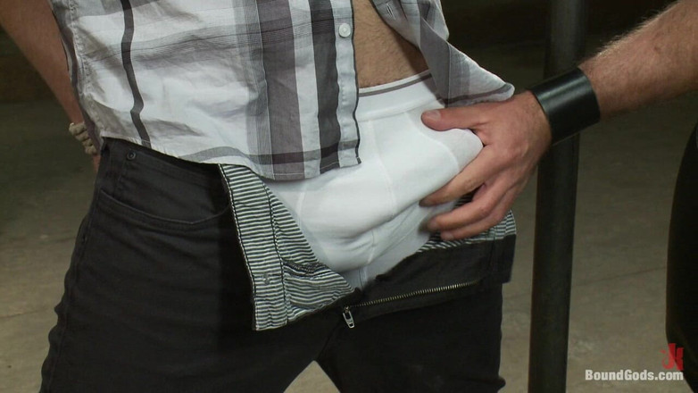 Bound gods: Single tail, elektriciteit en ophanging - live shoot