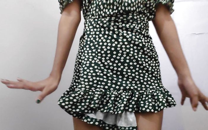 desigirl93: Fată din sat care se simte excitată în căutarea unei pule...