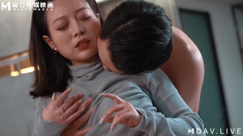 ModelMedia Asia: Employee Series/erotic Counselor