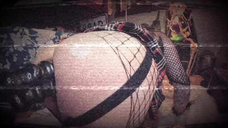 Tiffany Ciskiss: Hintern-mädchen Tiffany Ciskiss selbstfickt anal erotik teil 1