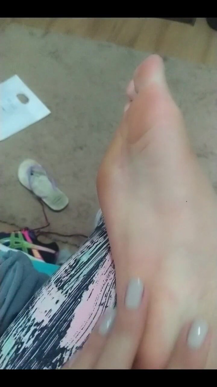KiffaFeet: После спортзала, посмотри на мои мягкие подошвы