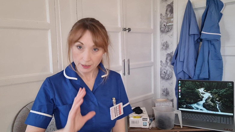Lily kink: POV Sexklinik Krankenschwester Handjob-versuch CFNM