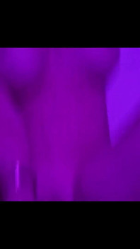 Une Sœur Jumelle Mature Sexy Séduit Et Baise En Tenue Sexy.