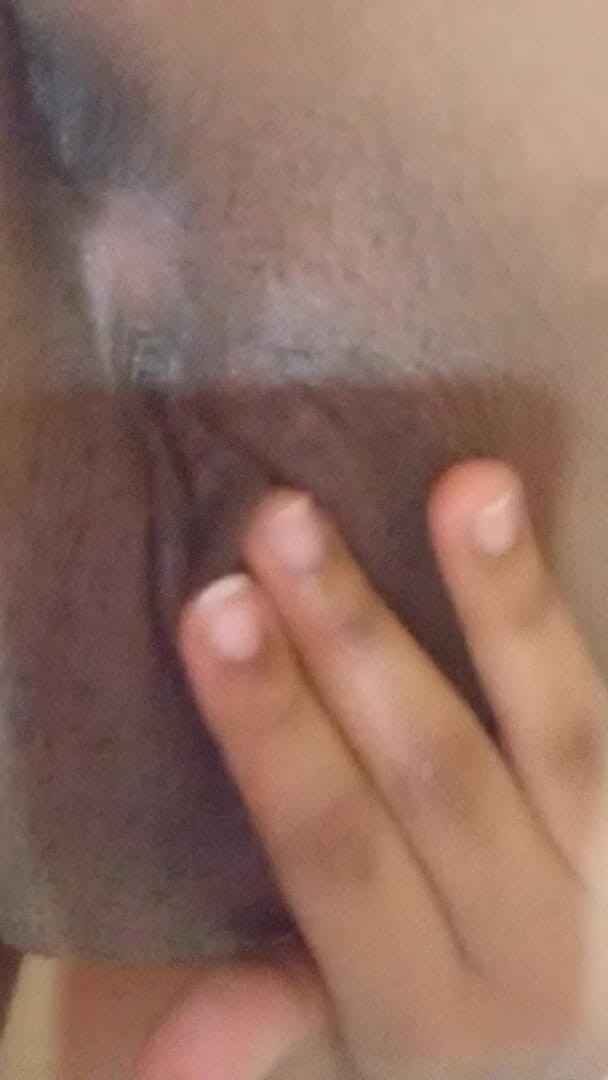 Duky: Vagina morena