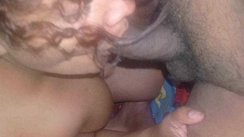 BigassMILF40: Aku akhirnya nyepong kontol tetanggaku setelah ngentot dia habis-habisan