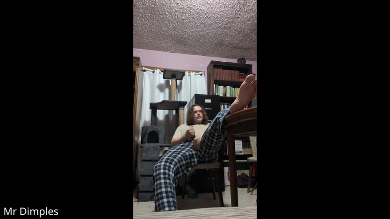 Mr Dimples: Vieille Vidéo De Masturbation J’ai Trouvé.