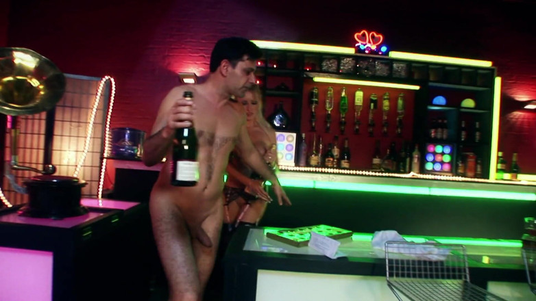 Hot Sex Party: King Of Scotland Duncan celebrates great victory