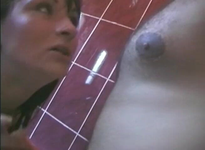 Amateur Den: Fucking her hard in the bathroom