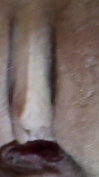 Close na buceta esfregando pau