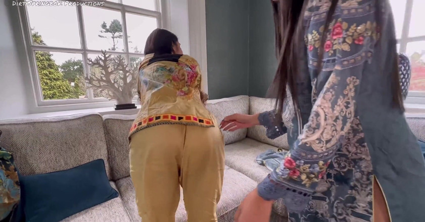Aaliyah Yasin: Divorced Bhabi Seduces Aaliyah Yasin During Ramadan