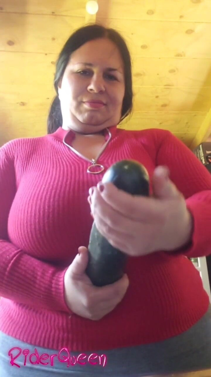 Only Riderqueen BBW Step Mom Latina Alone: Masturbation with Cucumber