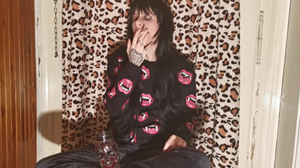 Beth Kinky: Smokint mistress behind the scenes
