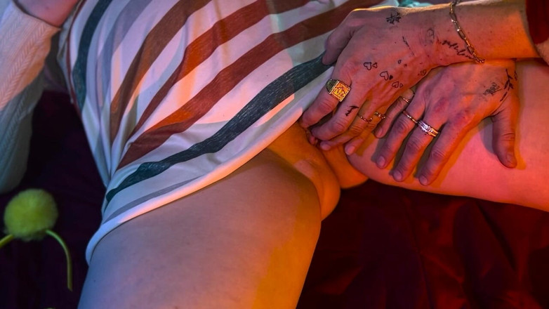 Shawna Panofka: Meu padrasto me dá uma massagem pervertida e gozada interna