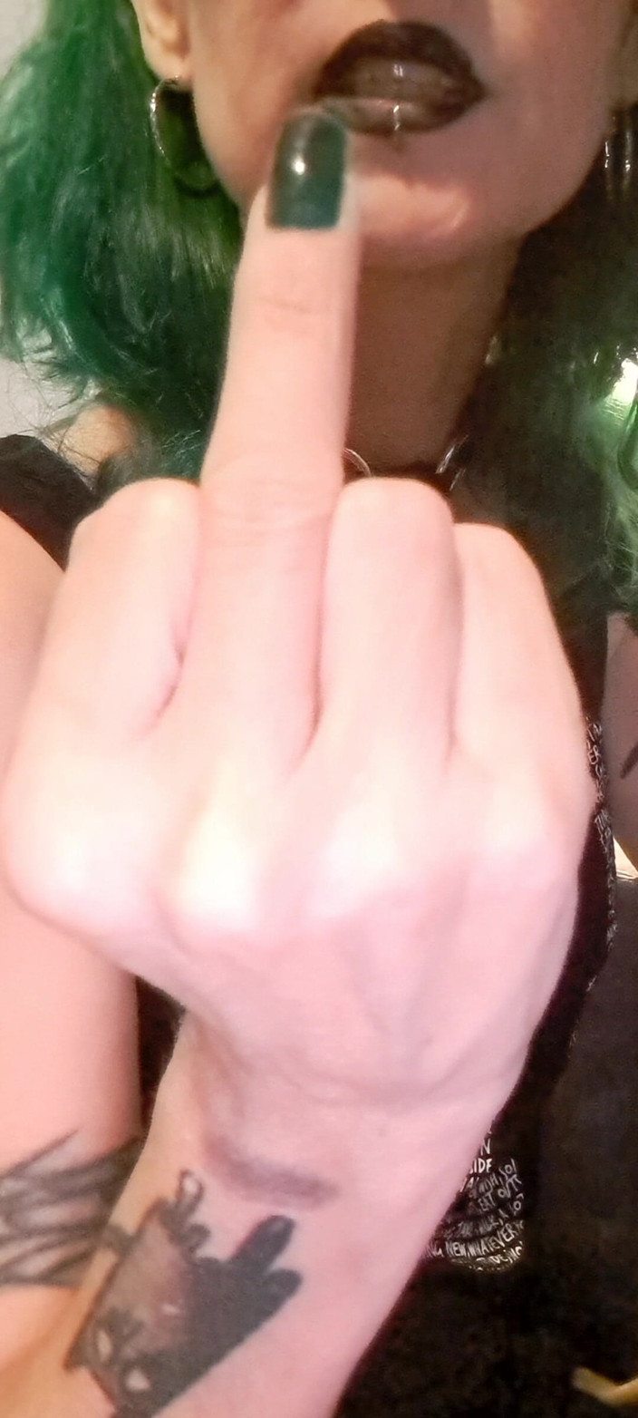 PandoraSG: Inverti l'uccello! Ignorare il feticcio | Donnona Bianca