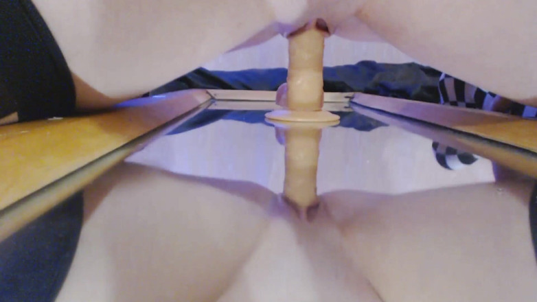 Katie Deep: Creamy mirror ride